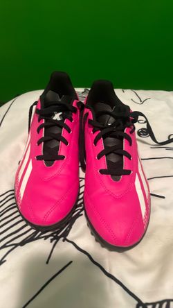 Indoor soccer shoes