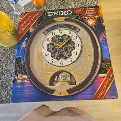 Seiko collectors edition wall clock