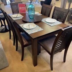 Garnett Walnut & Brown 7pc Dining Room Set