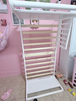 Toddler bed