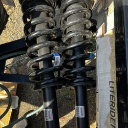 19-25 Chevy Or GMC 1500 Front Shocks 