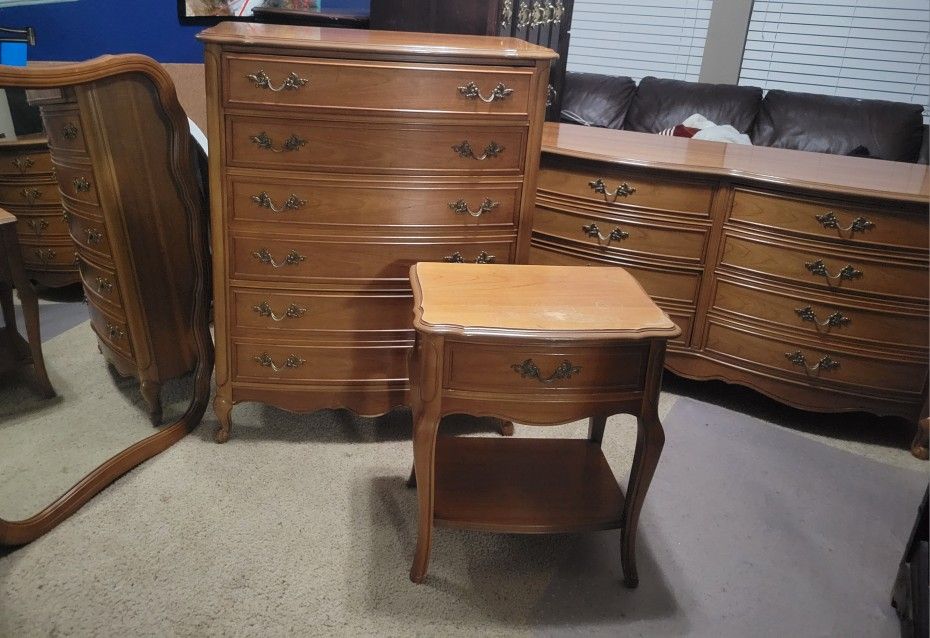 Dixie 4 Piece Bedroom Set