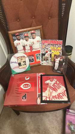 Cincinnati Reds Vintage Memorabilia Collection
