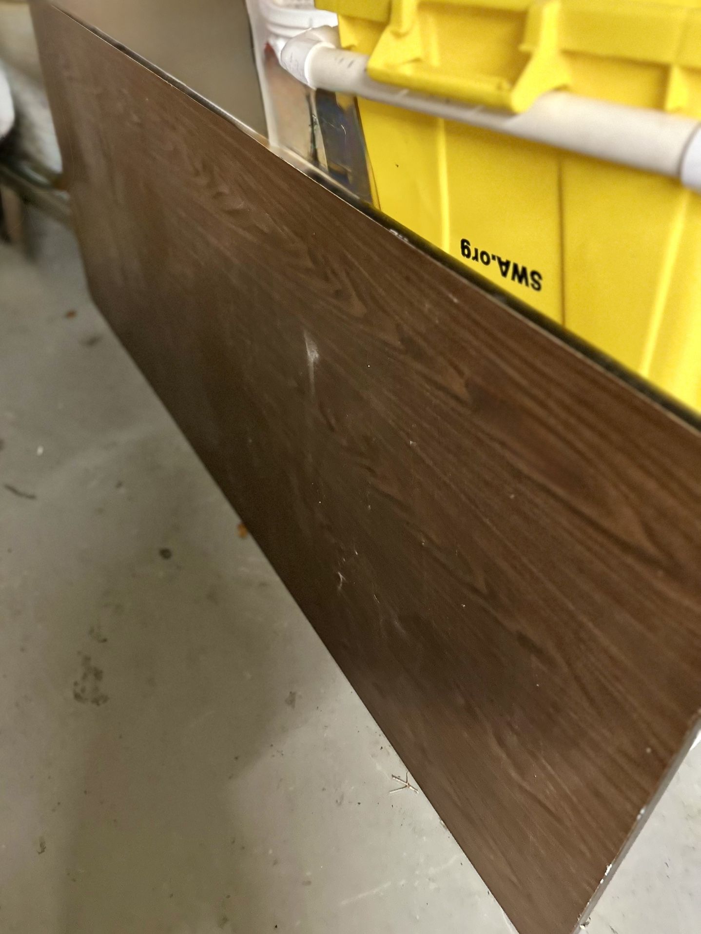 Foldable 6 Foot Table