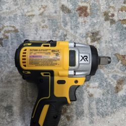 Dewalt DCF880 20V XR Brushless Cordless Impact NEW w battery & charger free ship