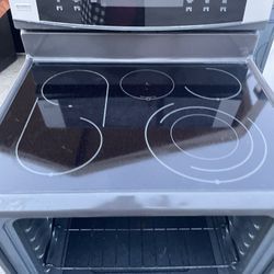 Kenmore Electric Stove W / Convention Oven 