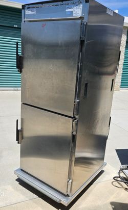 Crescore Food Warming Cabinet w Back Doors Pass Through Like-new