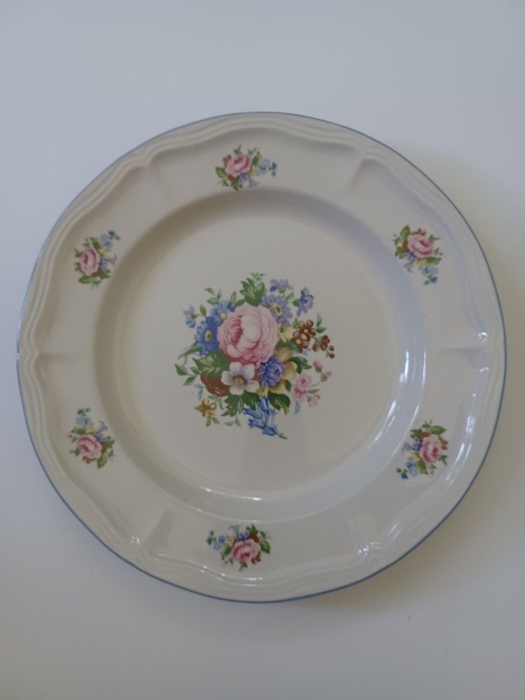 Dinnerware - Vintage Floral