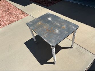 Kids Table 30x22x22