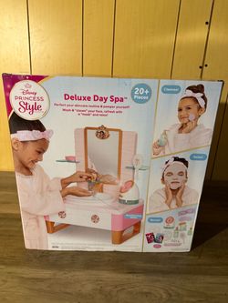 Disney Princess Style Collection Deluxe Day Spa