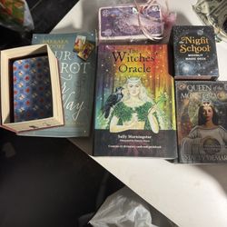 Tarot Cards And Oracle Decks