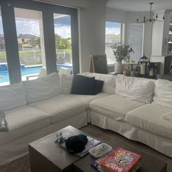 White Sectional Couch PB Confort - Pottery Barn 