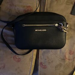 Michael Kors Cross Body Bag