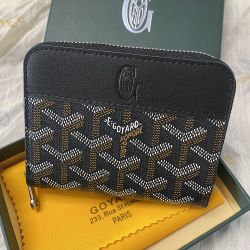 Classic Black Zip Up Leather Wallet 