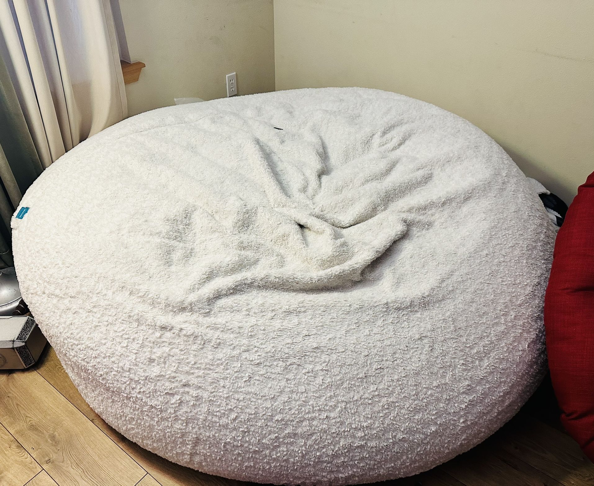 LoveSac - FREE