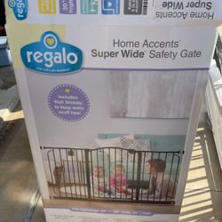 Regalo Extra Wide Baby Gate