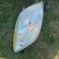 Faro  Para Toyota Yaris De Lado De Chofer