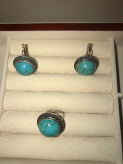 Silver set(ring with earrings)