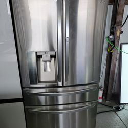 Lg Refrigerator 4 Doors Stainless Steel With Door Indoor