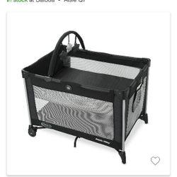Graco Pack 'n Play On the Go Playard - Kaden
