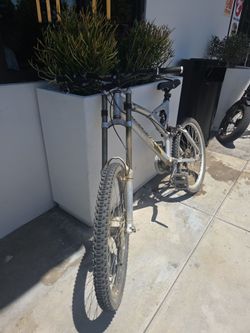 Uzzi slx full suspension mtb