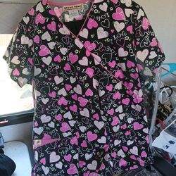 Black two-piece scrub medium