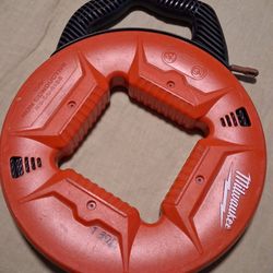 Milwaukee fishtape