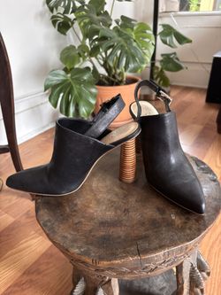 Vince Camuto Pointed Toe Heel (7.5)