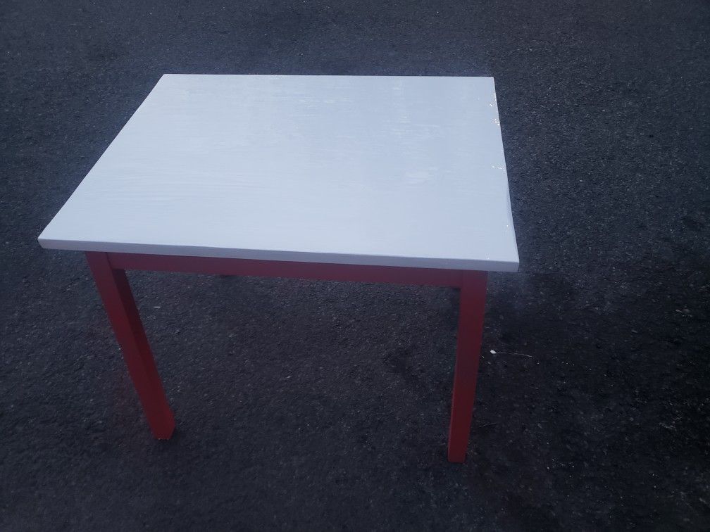 Solid Wood Table And Chairs 40 Bucks