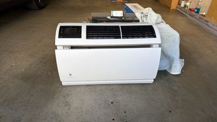Friedrich ac brand new .240v