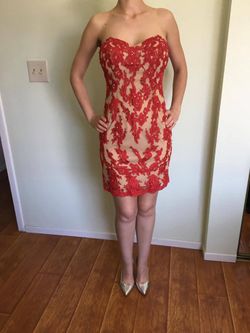 XSCAPE RED STRAPLESS FORMAL DRESS SIZE 4