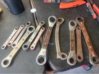 Ratcheting tools
