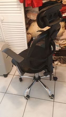 Good Reclining Ergonomic office chair