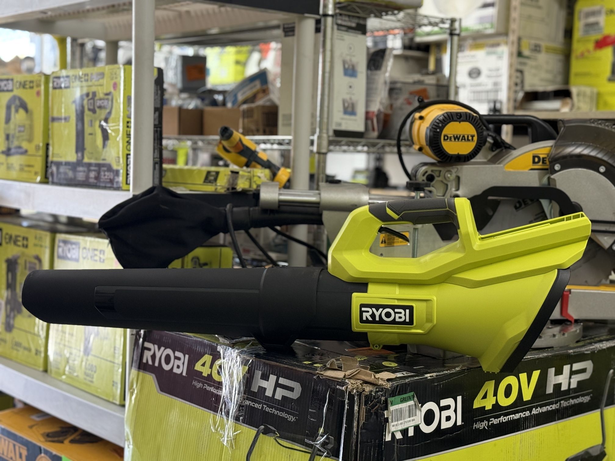 RYOBI 40V 120 MPH 550 CFM Cordless Battery Leaf Blower (Tool Only)