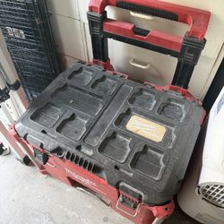 Milwaukee Packout Rolling Box