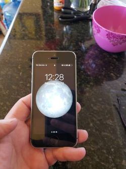 Iphone crack screen