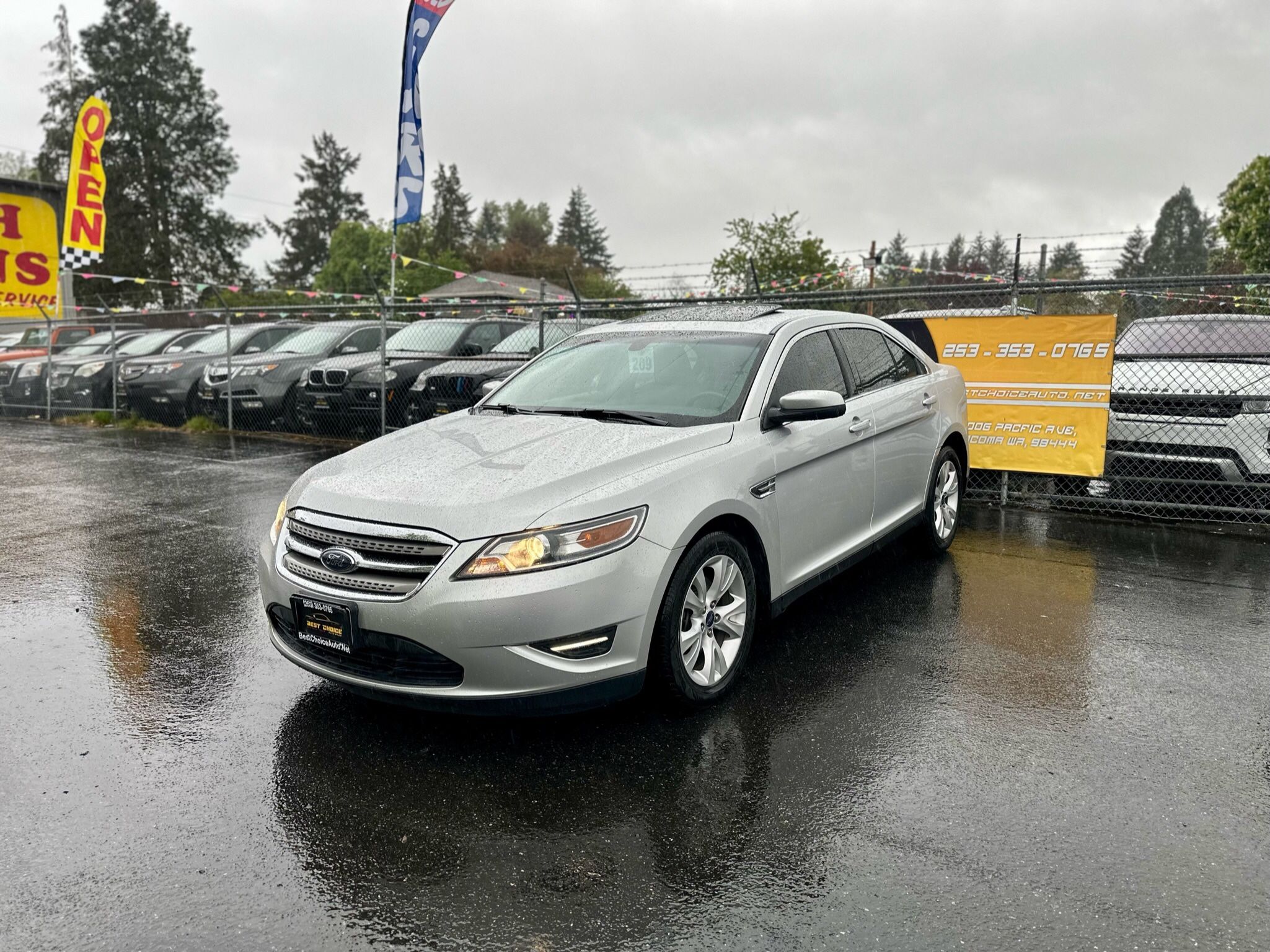 2010 Ford Taurus