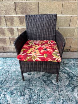Wicker rattan outdoor patio chair