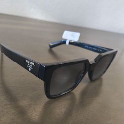 Men’s Prada Sunglasses 😎 