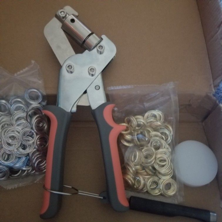 ayet punch kit  100  x 100 pcs New 