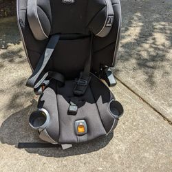 Chicco MY FIT Booster- Plus Five Point Harness