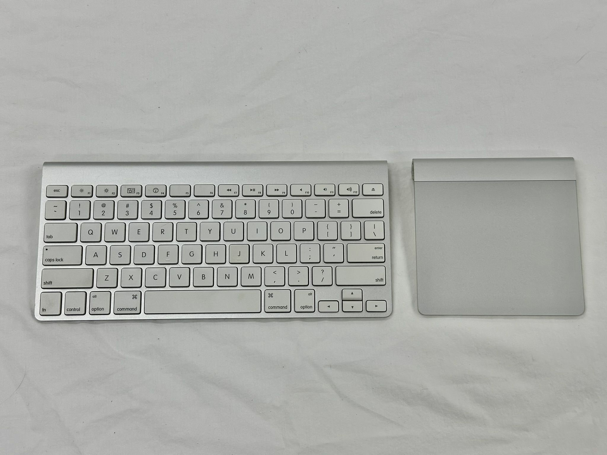 Apple Wireless Keyboard + TouchPad (older model)
