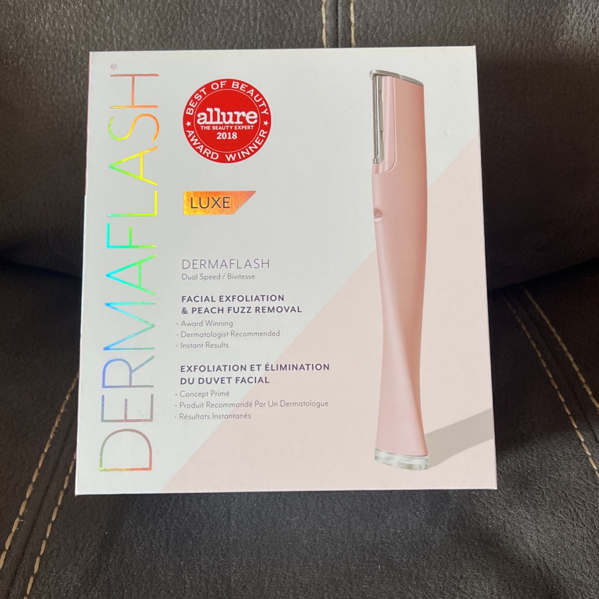 Dermaflash Peach Fuzz Remover And Facial Exfoliation!!