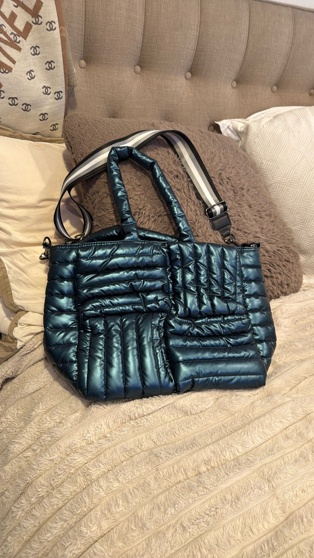 Think Royln Jetset Wingman Travel Bag