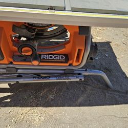 Rigid Table Saw With Stsnd Lightly Used 