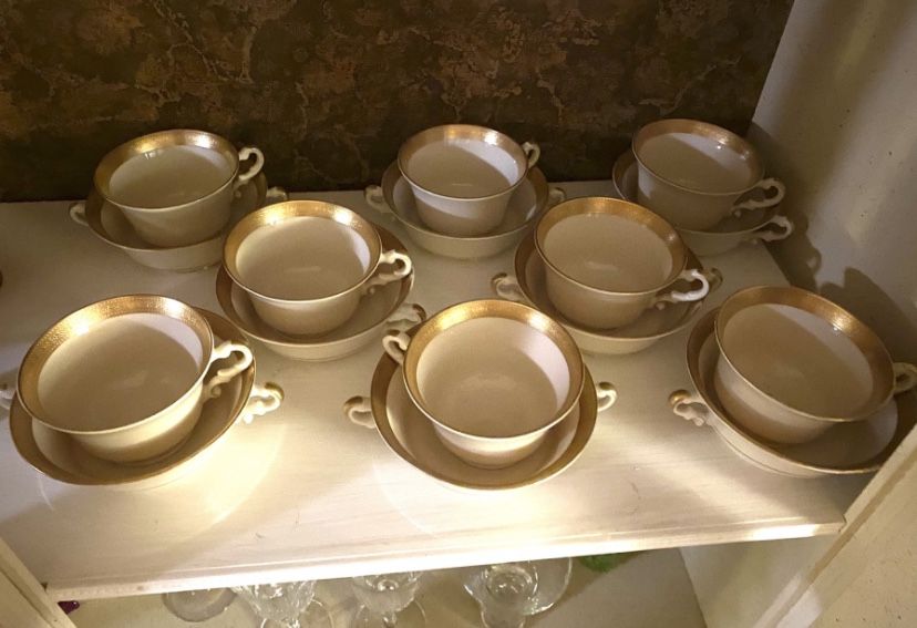 BRACELET Syracuse China Old Ivory, Pristine 53 Pc Set, Gold Encrusted Band