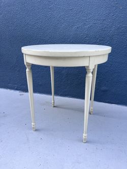 Gustavian White Table