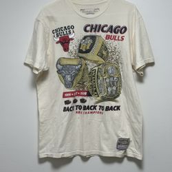 Mitchell & Ness Hardwood Classics Chicago Bulls Triple Rings T Shirt Men’s XL 