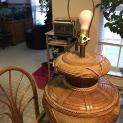 Rare 1976 American lamp company original Indian working lamp.