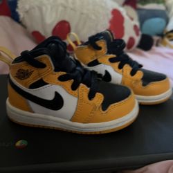 Jordan Mids Toddlers/babies 